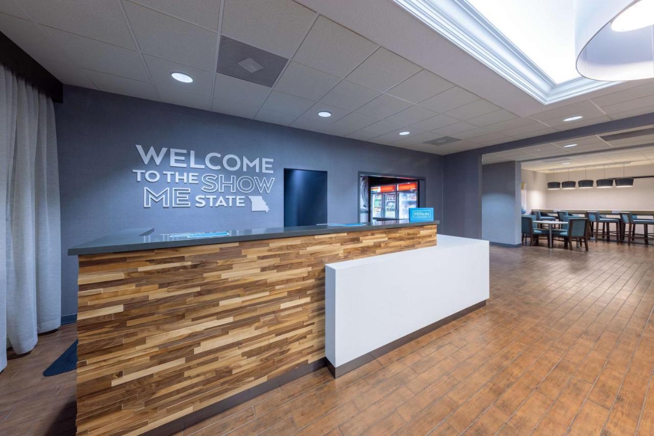 Hampton Inn Saint Robert Exteriér fotografie